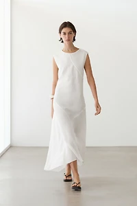 Flowing 100% linen midi dress