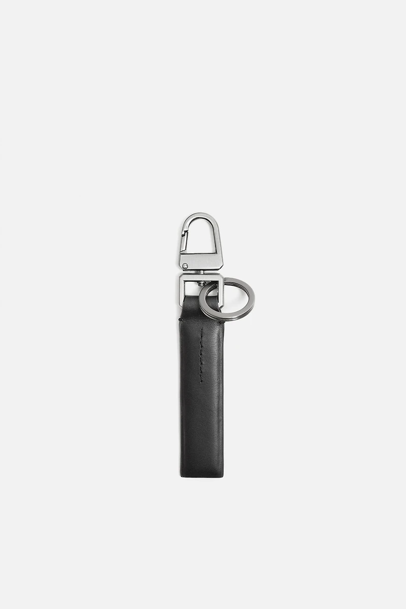 LEATHER KEYCHAIN