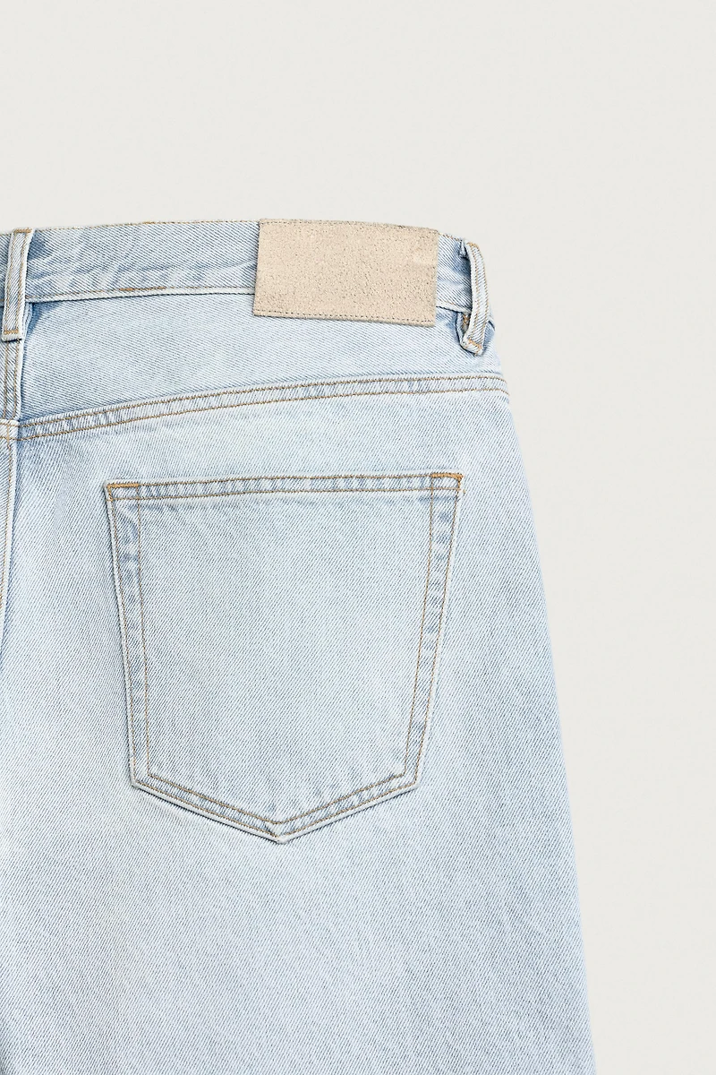 STRAIGHT ANKLE FIT JEANS