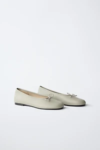 BALLERINES EN CUIR AVEC NŒUD
