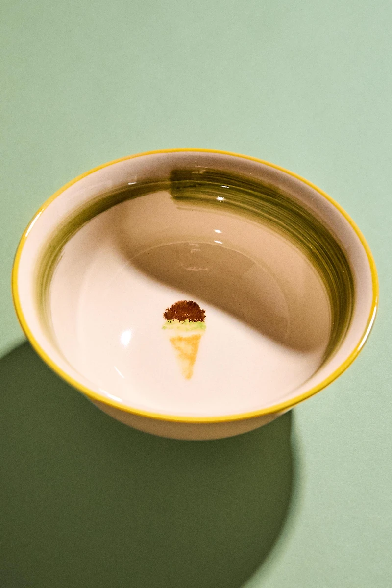 STONEWARE BOWL WITH ICE CREAM DESIGN