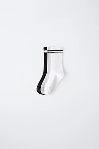 THREE-PACK OF SPORTY STRIPED HIGH SOCKS