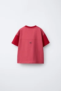 CONTRASTING SLEEVE PRINTED T-SHIRT