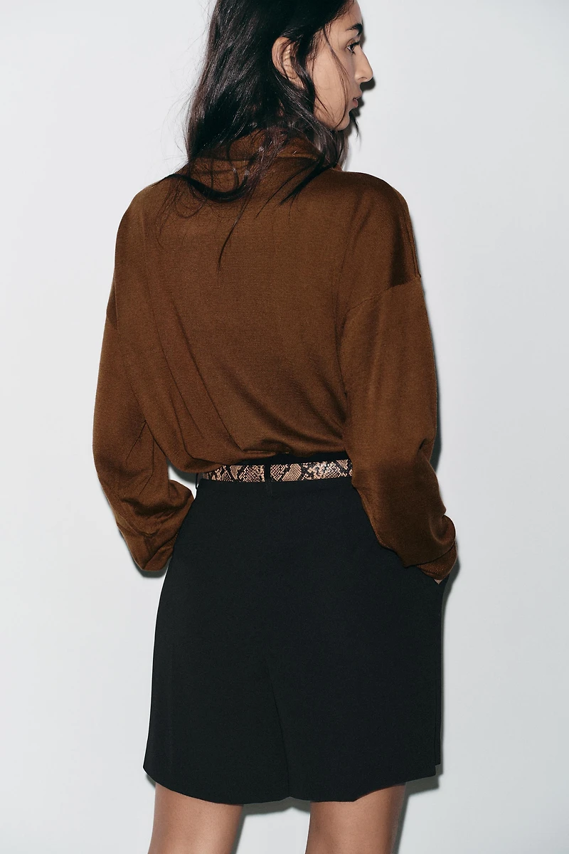PLEATED BELTED SHORTS