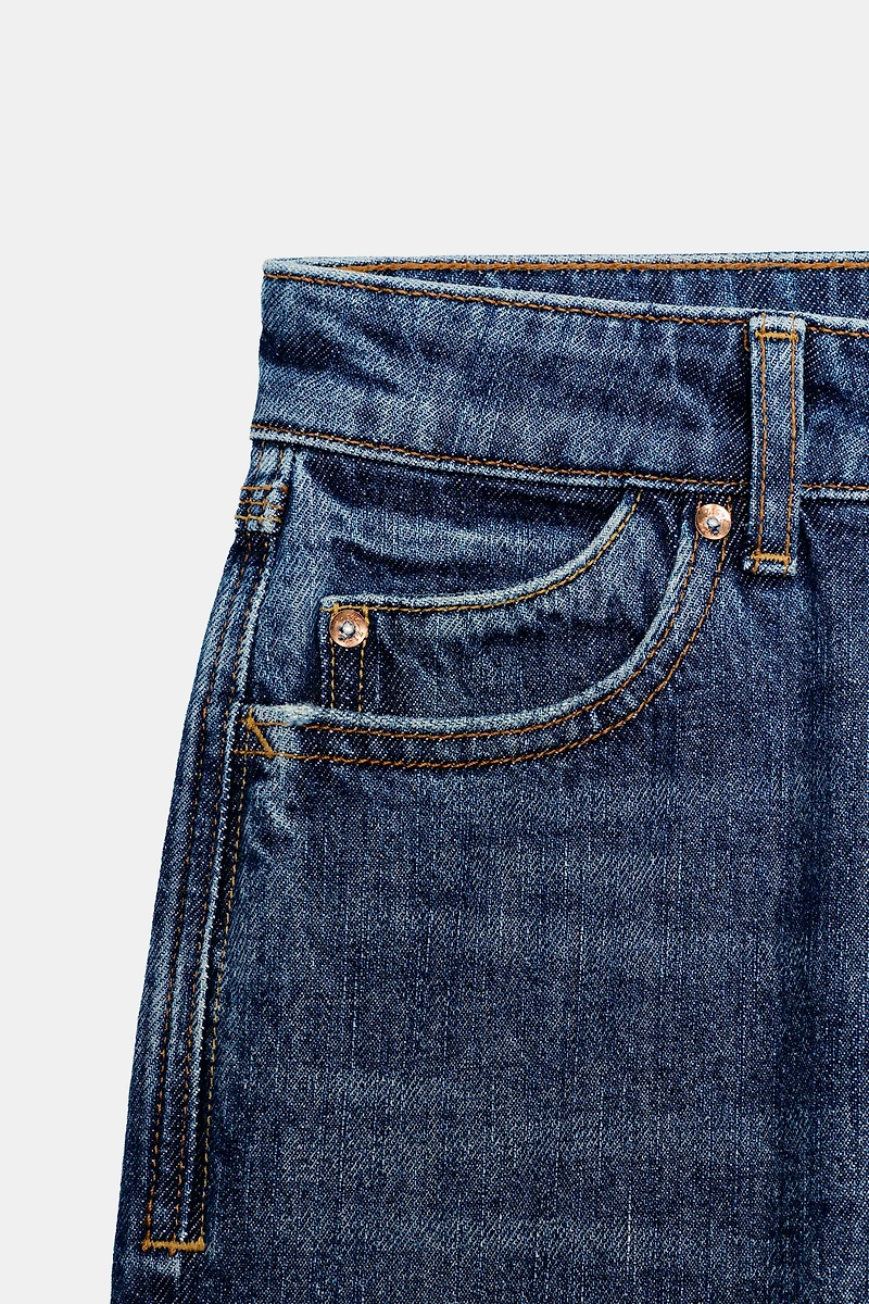 Z1975 HIGH-RISE MOM FIT JEANS