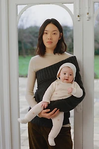 EMBROIDERED FLORAL KNIT PANTS