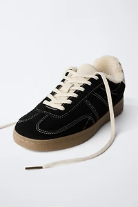 TENNIS OU BASKET AVEC DÉTAIL EN PEAU DE MOUTON