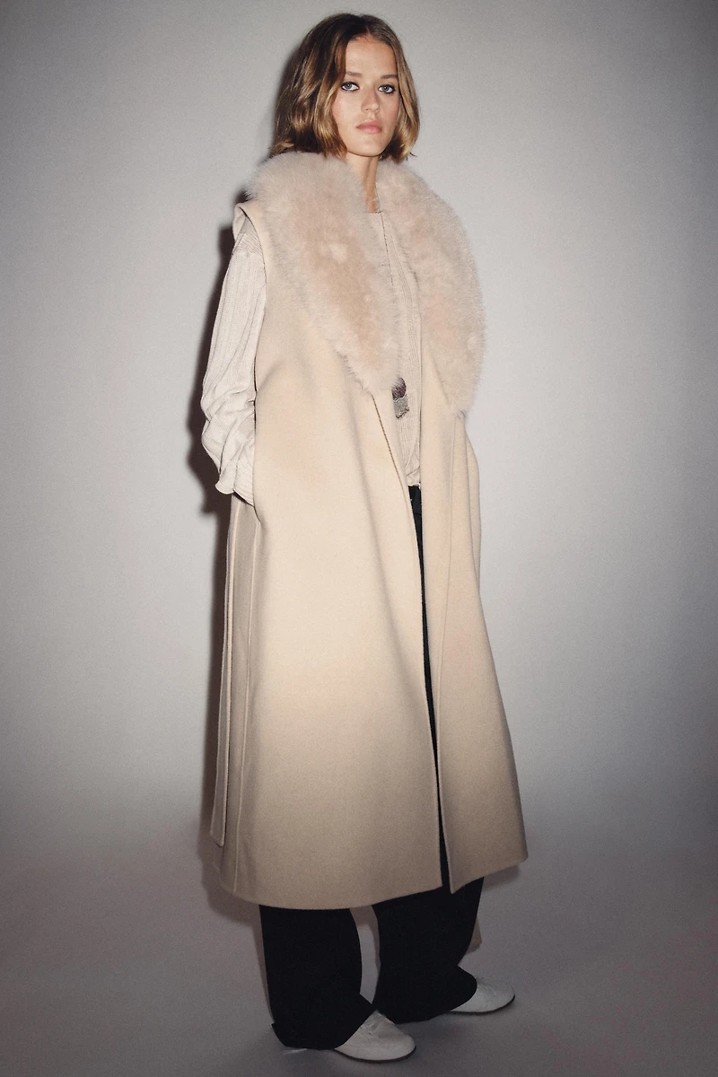 ZW COLLECTION FAUX FUR COLLAR VEST