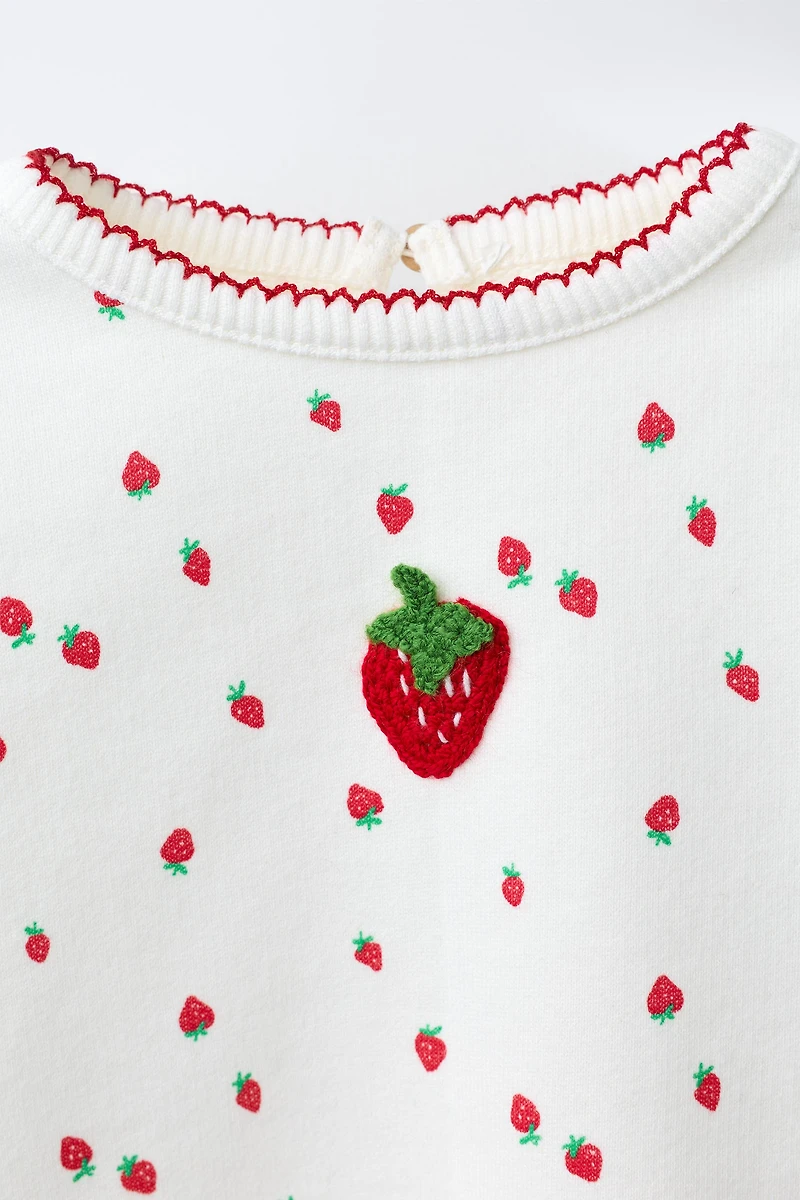 STRAWBERRY PRINT SWEATSHIRT