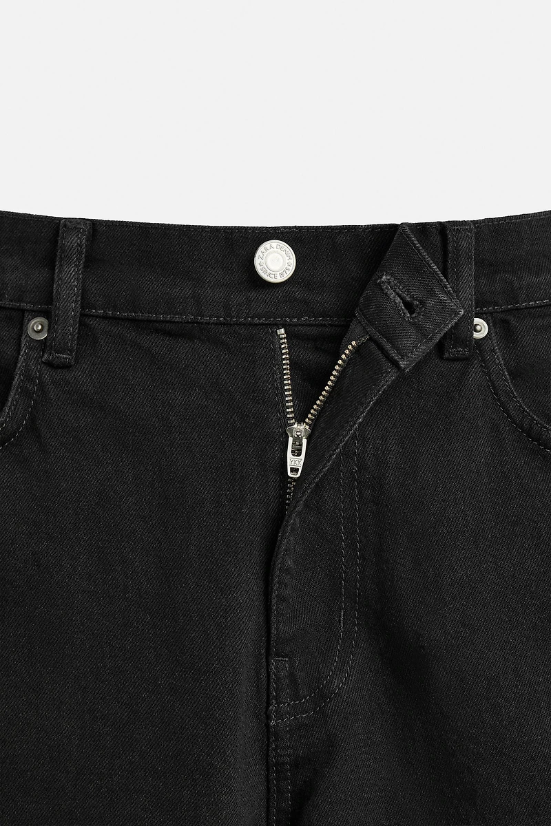 REGULAR FIT DENIM SHORTS