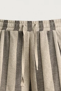STRIPED JACQUARD PLEATED SHORTS