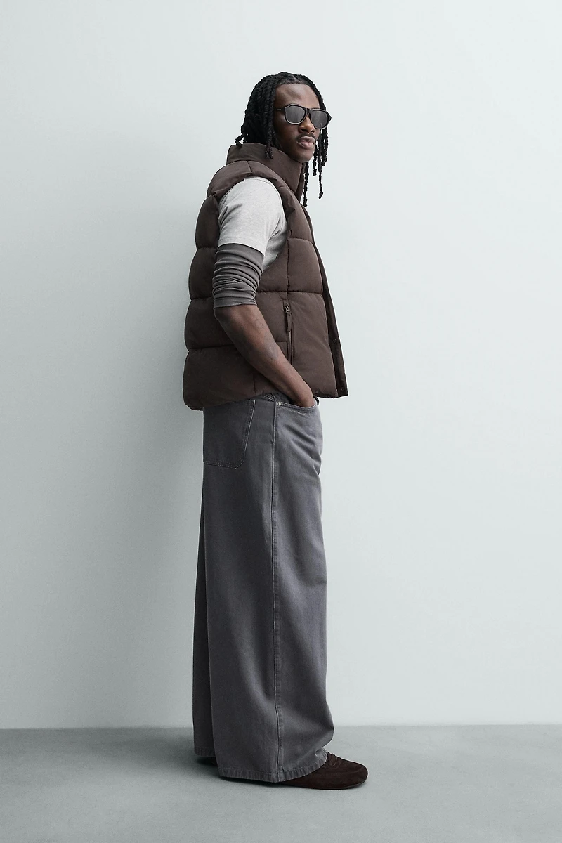 GILET SANS MANCHES MATELASSÉ COUPE COURTE