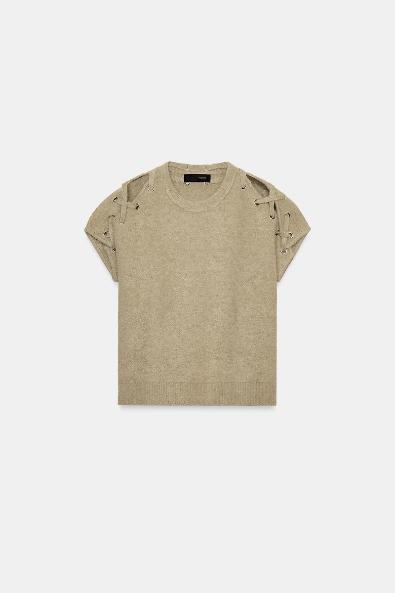 KNIT JUMPER WITH SHOULDER DETAIL