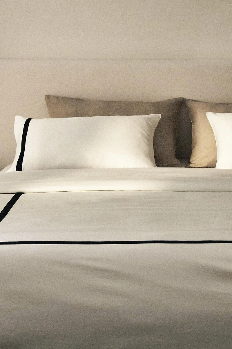 BORDERED SATEEN DUVET COVER