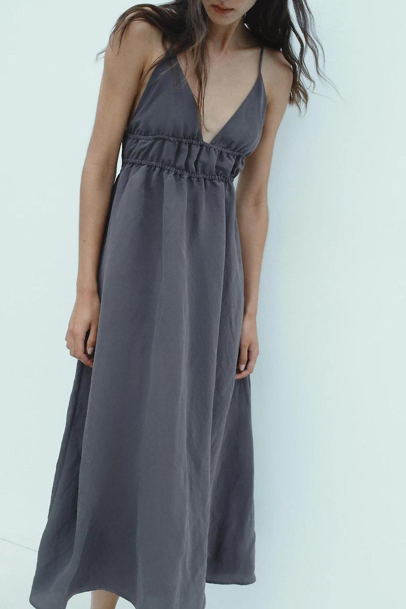 FLOWY MIDI DRESS