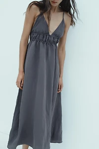 FLOWY MIDI DRESS