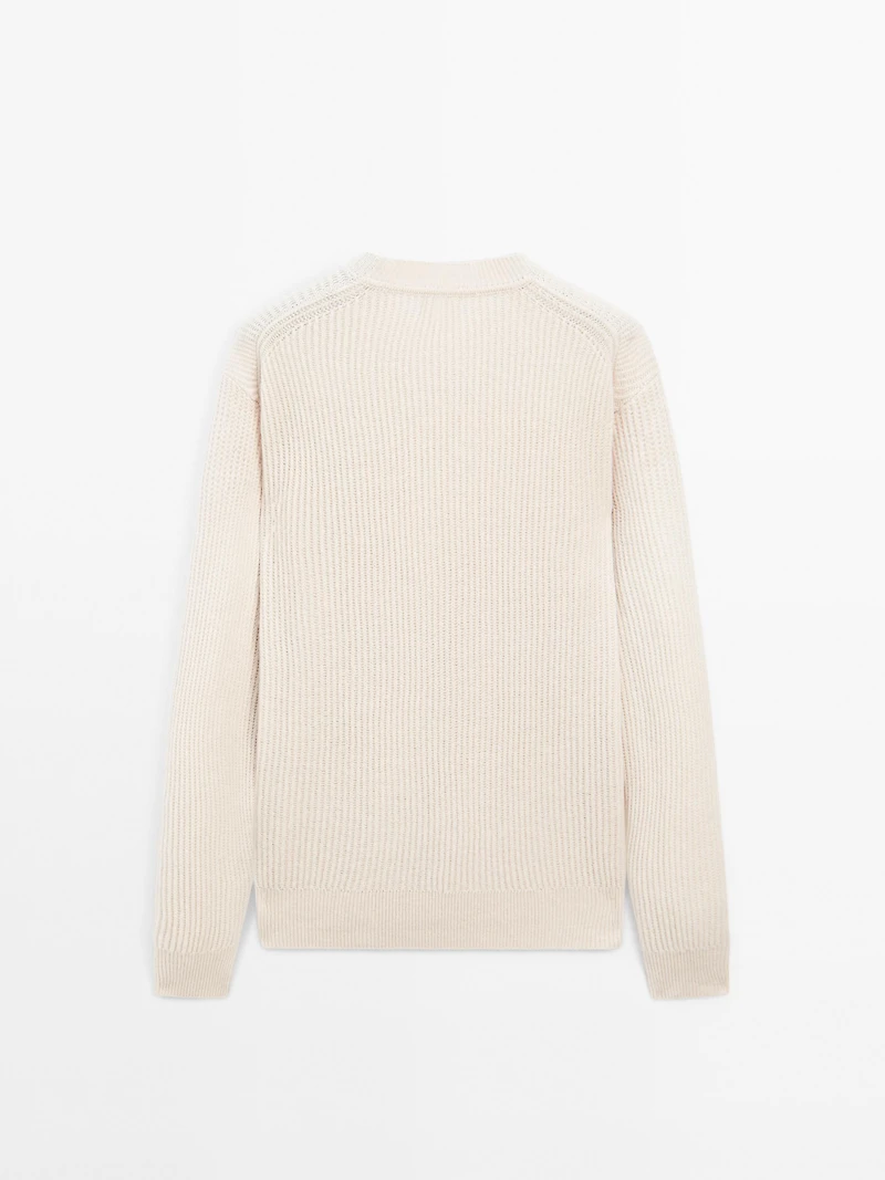 Crew neck ribbed sweater
