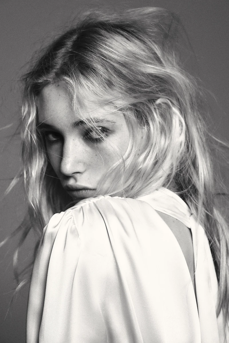 SATIN EFFECT SHIRT WITH TIED BACK