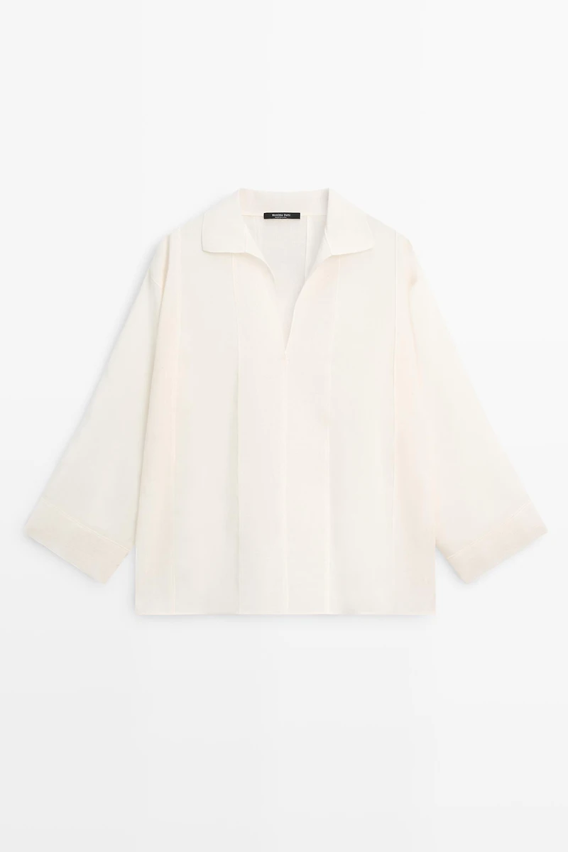 Flowing blouse with seam details