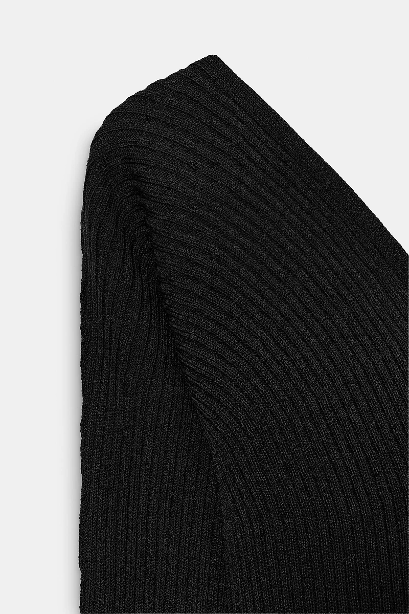 FITTED RIB KNIT TOP