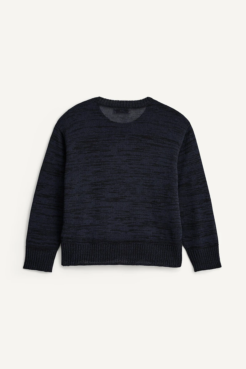 PULL COUPE DÉCONTRACTÉE À FLEURS
