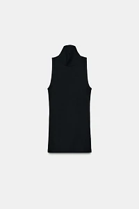 HIGH COLLAR SLEEVELESS TOP
