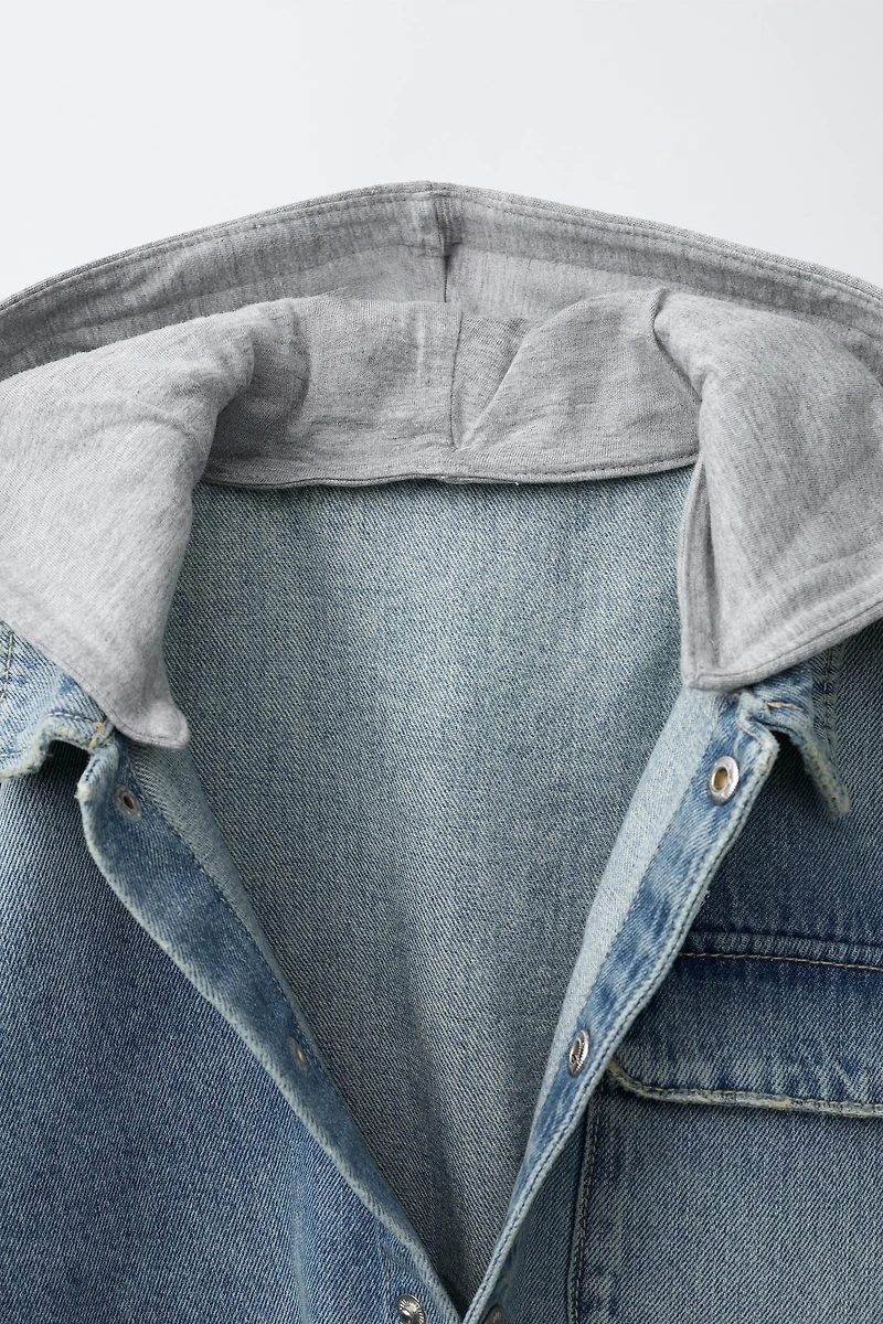 SURCHEMISE EN JEAN À CAPUCHE MOLLETON AMOVIBLE