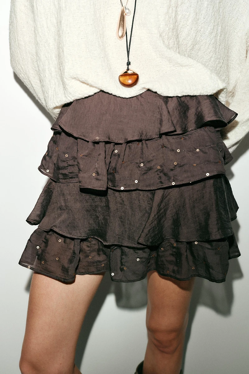 RUFFLED SEQUIN MINI SKIRT