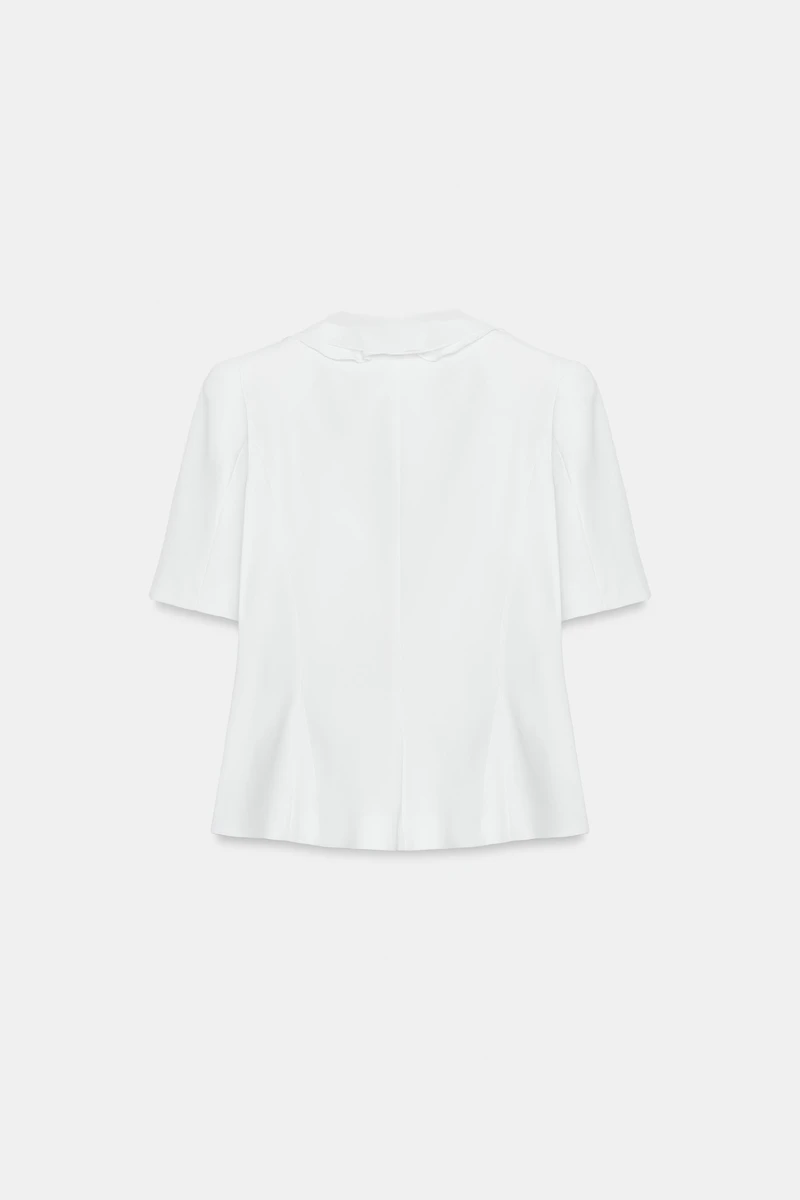 VESTE À MANCHES COURTES ET VOLANTS