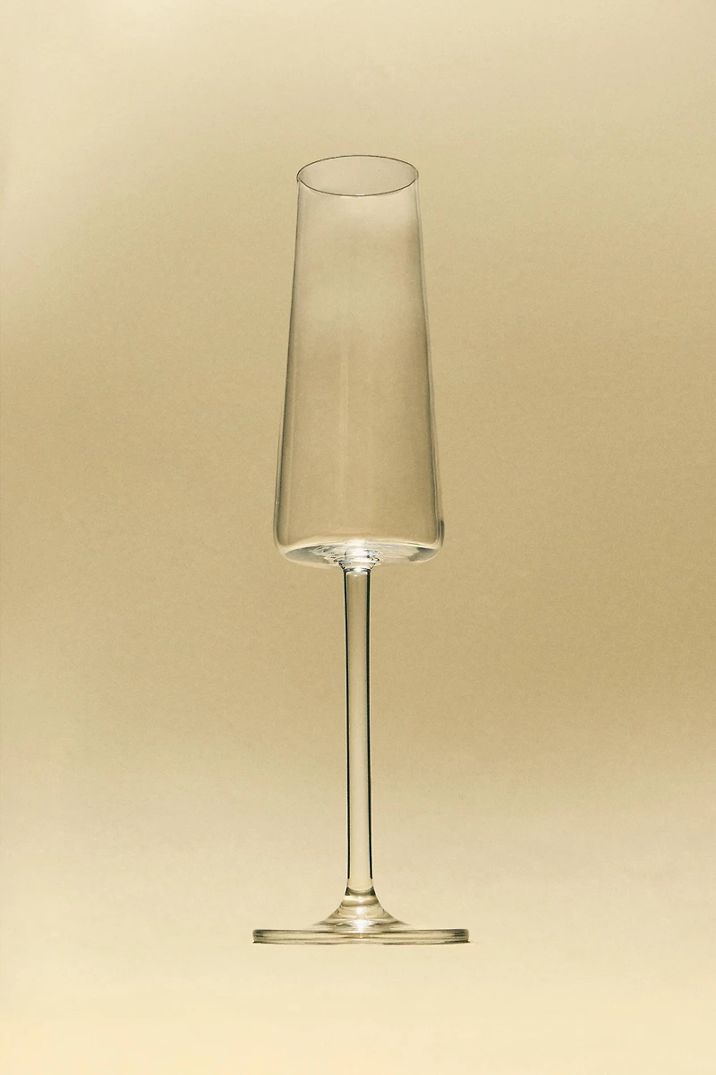 CONICAL CRYSTALLINE FLUTE GLASS