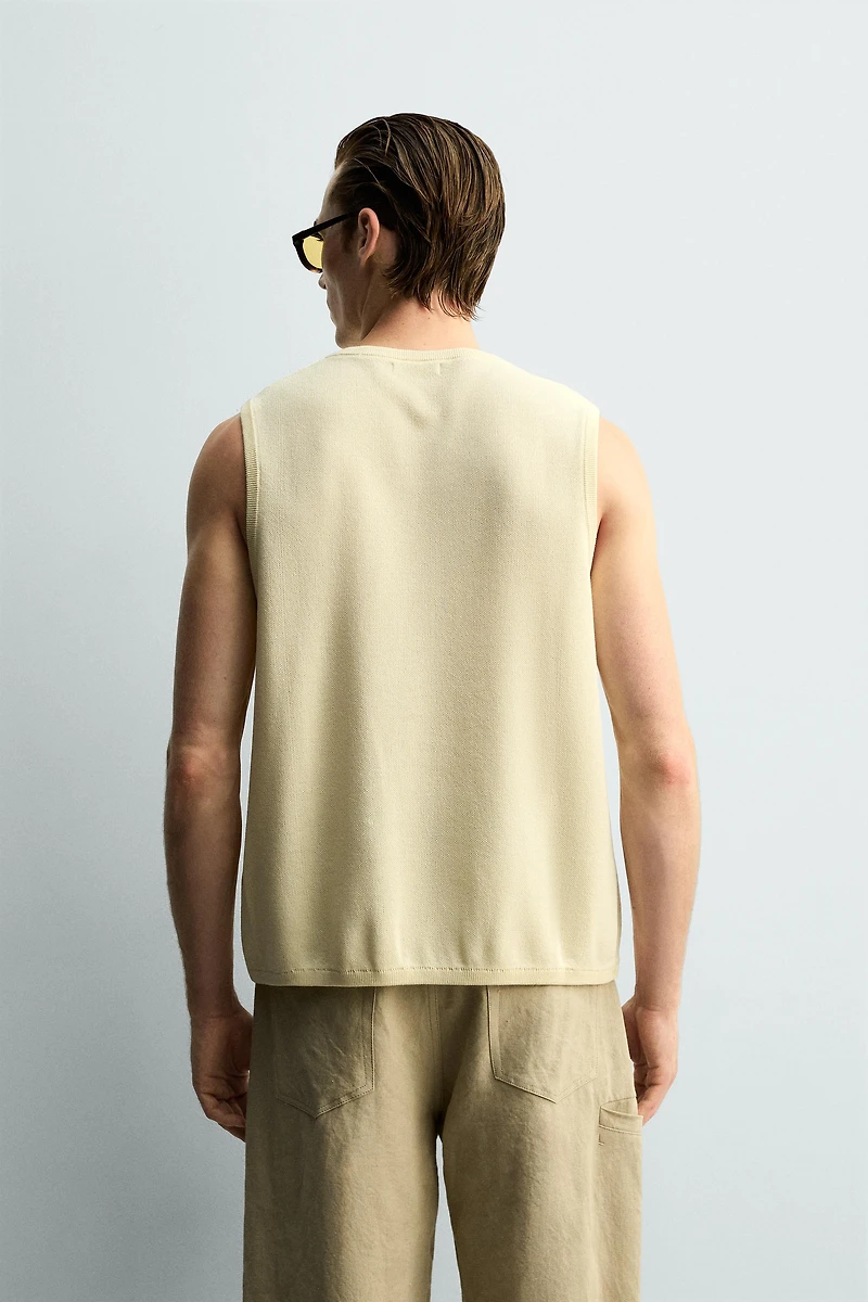 TEXTURED KNIT VEST
