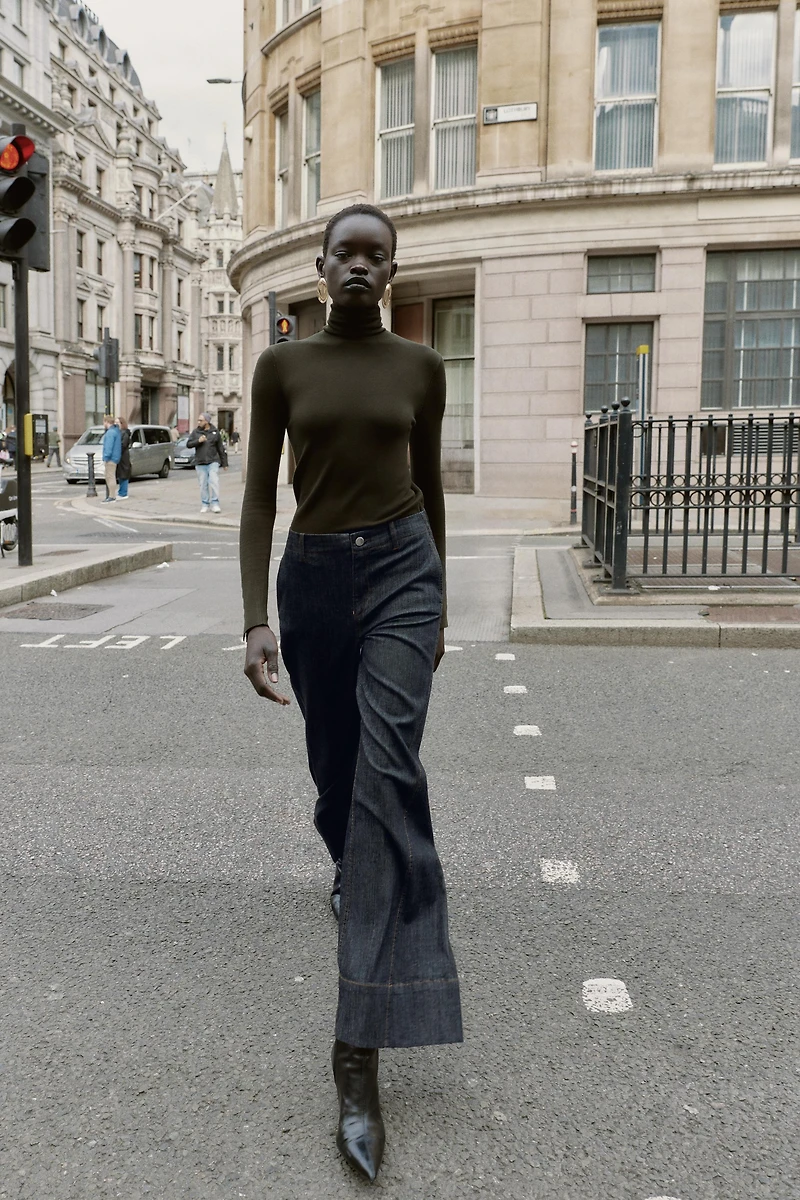 WIDE LEG SEAMED PANTS