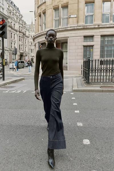 WIDE LEG SEAMED PANTS