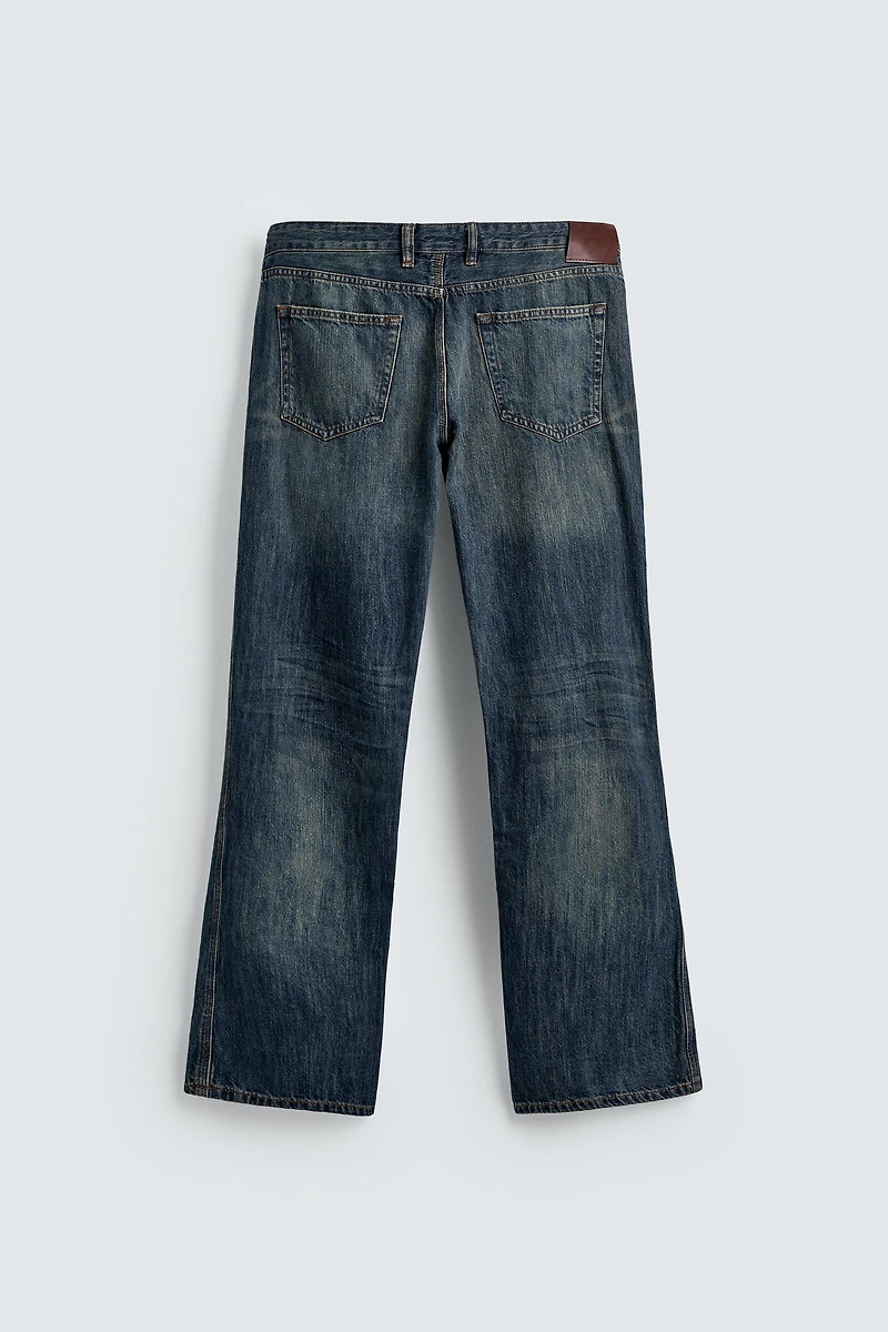 LOW RISE FLARE FIT JEANS