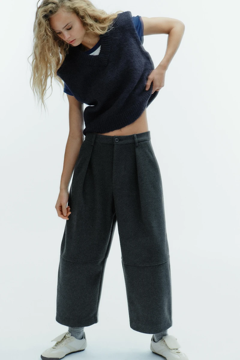 BALLOON PLEATED PANTS