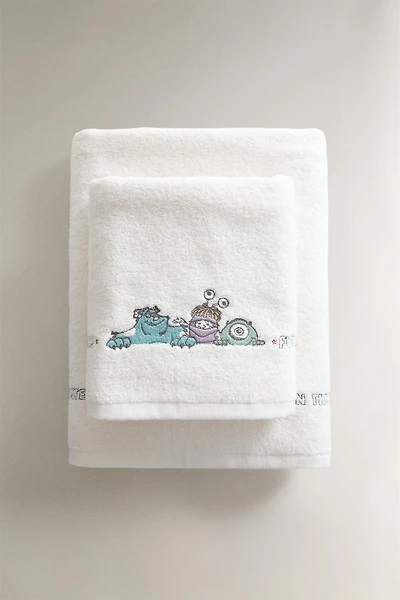 KIDS' MONSTERS, INC. ©DISNEY/PIXAR TOWEL