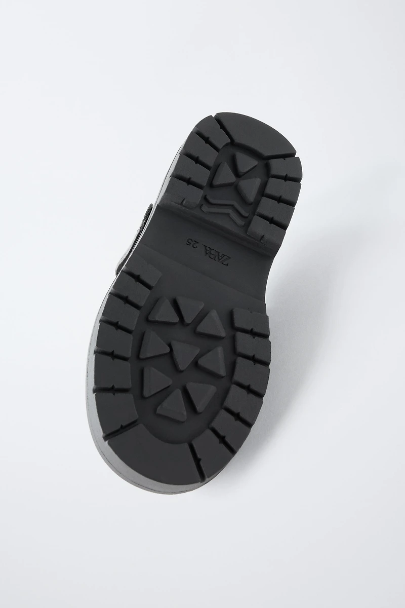 LEATHER SHOES