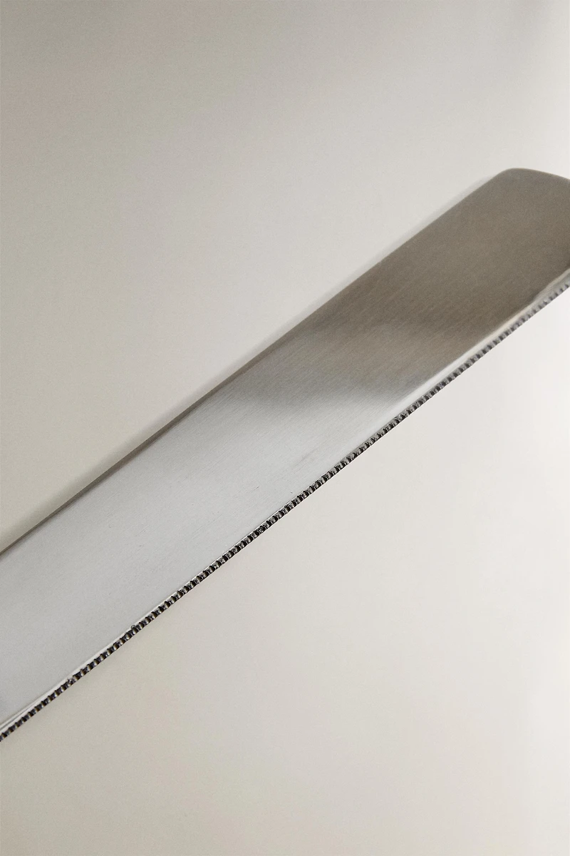 CAKE SLIDES AND KNIFE SET WITH BRAIDED METAL HANDLE