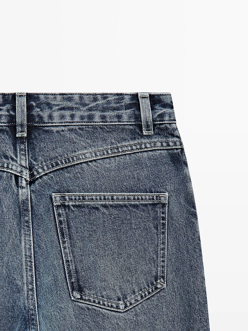 High-waist relaxed fit barrel jeans