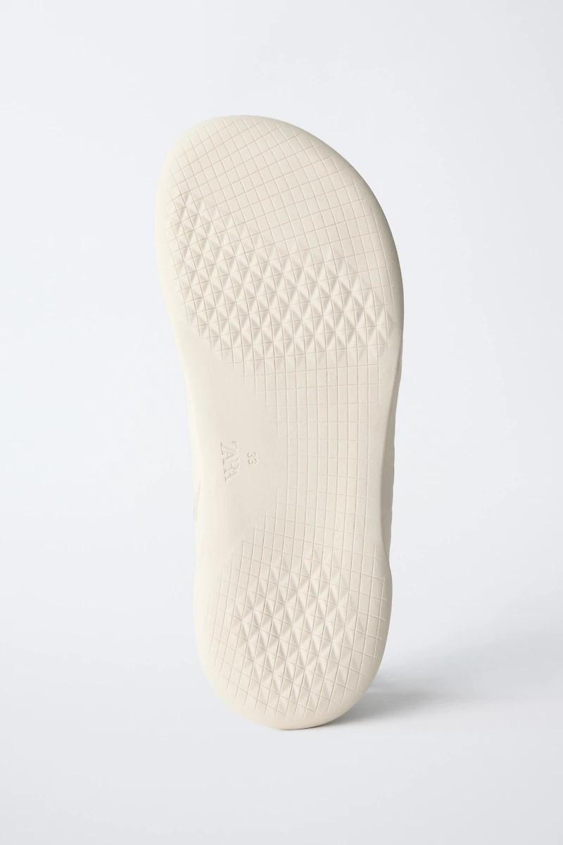BAREFOOT LEATHER SNEAKERS