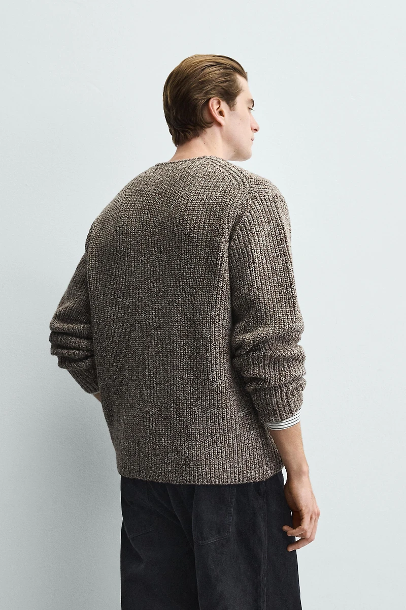 RIBBED TEXTURED CARDIGAN