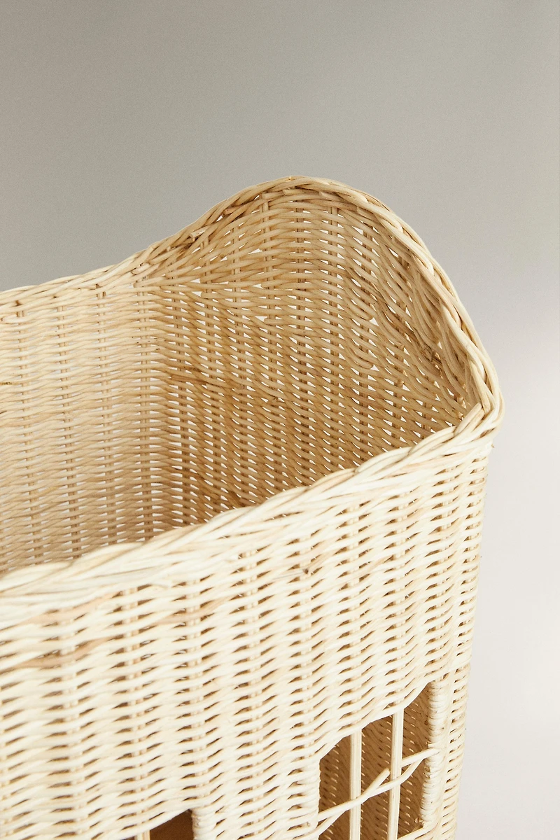 CORBEILLE ENFANT MAISON ROTIN