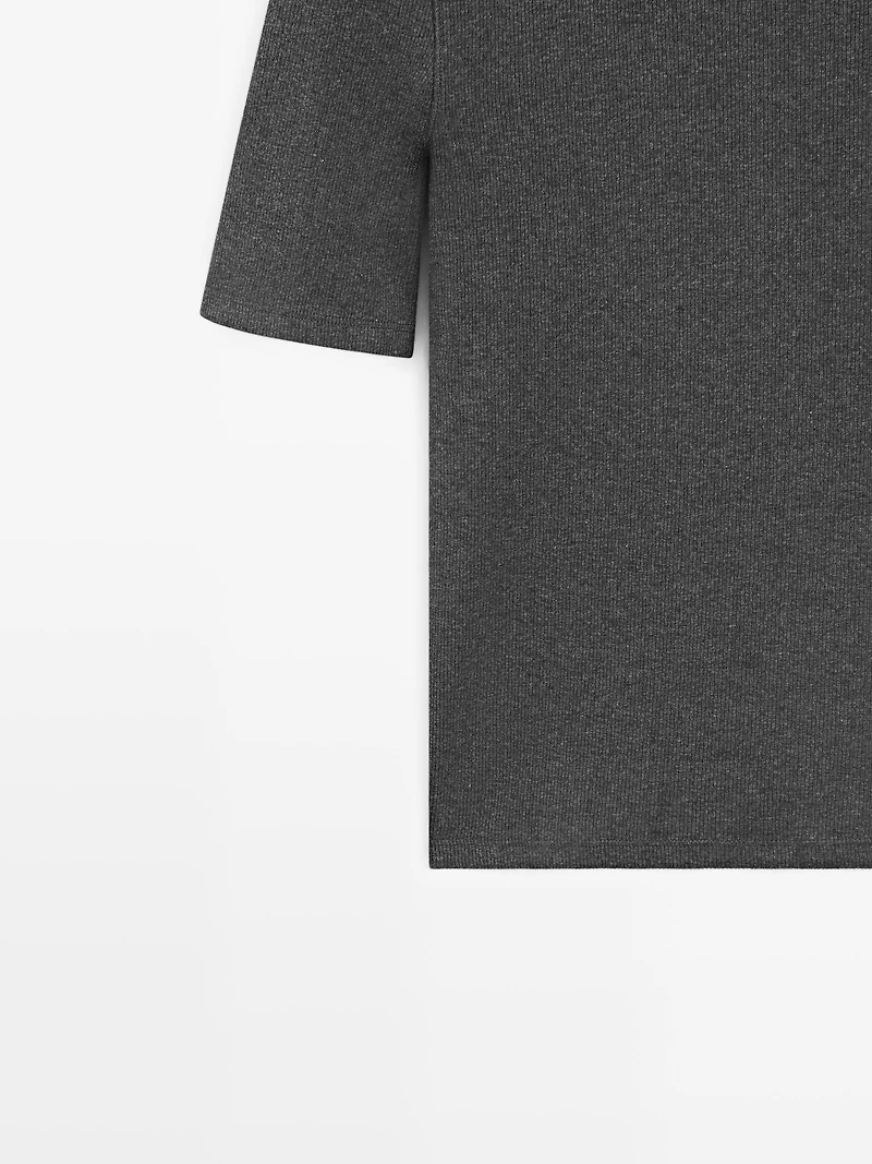 Short sleeve cotton blend T-shirt