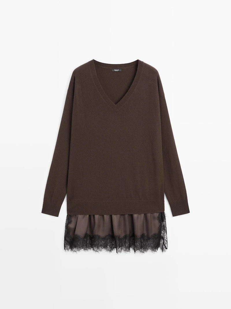 Pull long en maille et dentelle