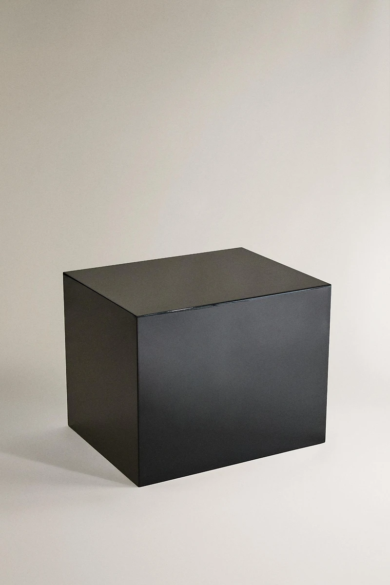 TABLE D’APPOINT LAQUÉE I COLIN KING