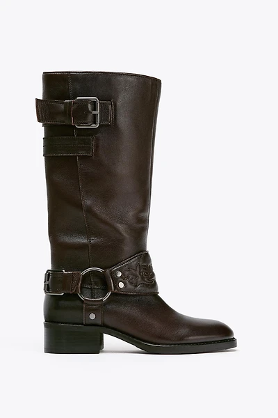 LEATHER EMBROIDERED FLAT BOOTS