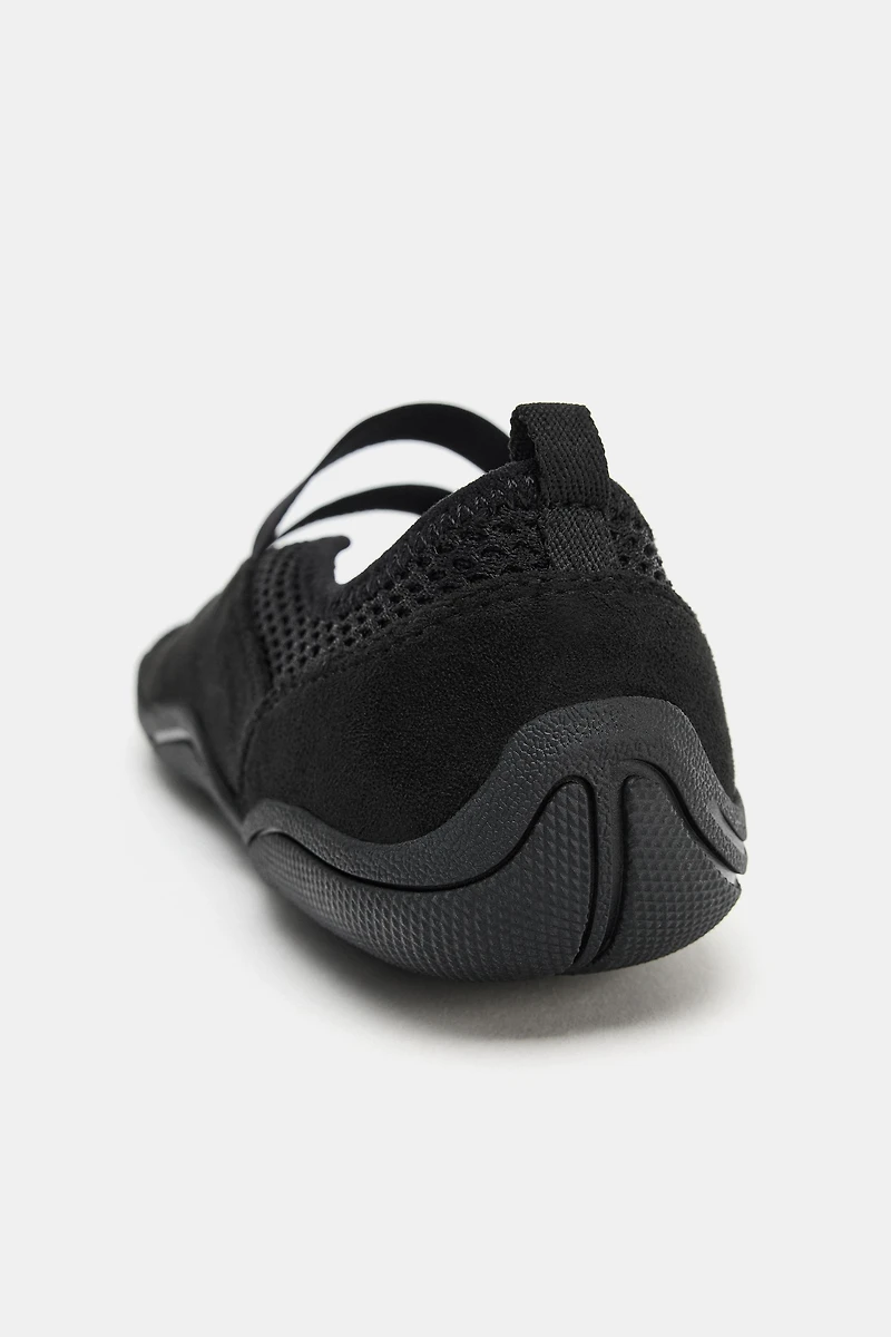 ELASTIC STRAP BALLET FLATS