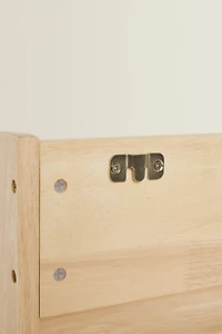 CHILDREN’S BEAR SHELVING UNIT
