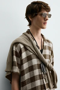 CHEMISE STRUCTURÉE À CARREAUX