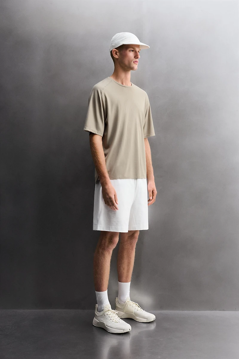 TECHNICAL PIQUÉ TEXTURE T-SHIRT